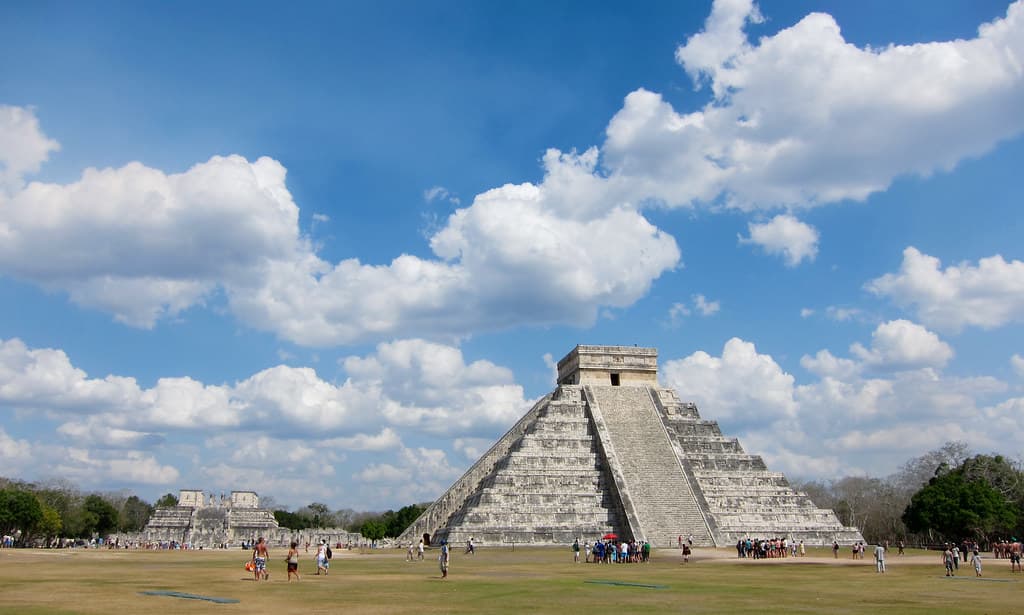 Kim tự tháp Chichén Itzá, Mexico